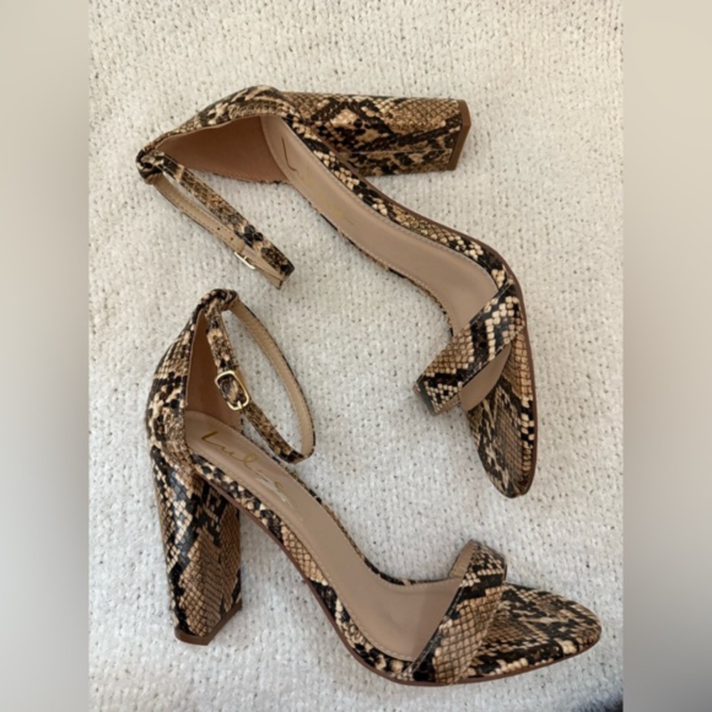 NWOB Lulu’s Taylor Tan Snake Print Ankle Strap Block‎ Heels - 10 - Picture 6 of 14